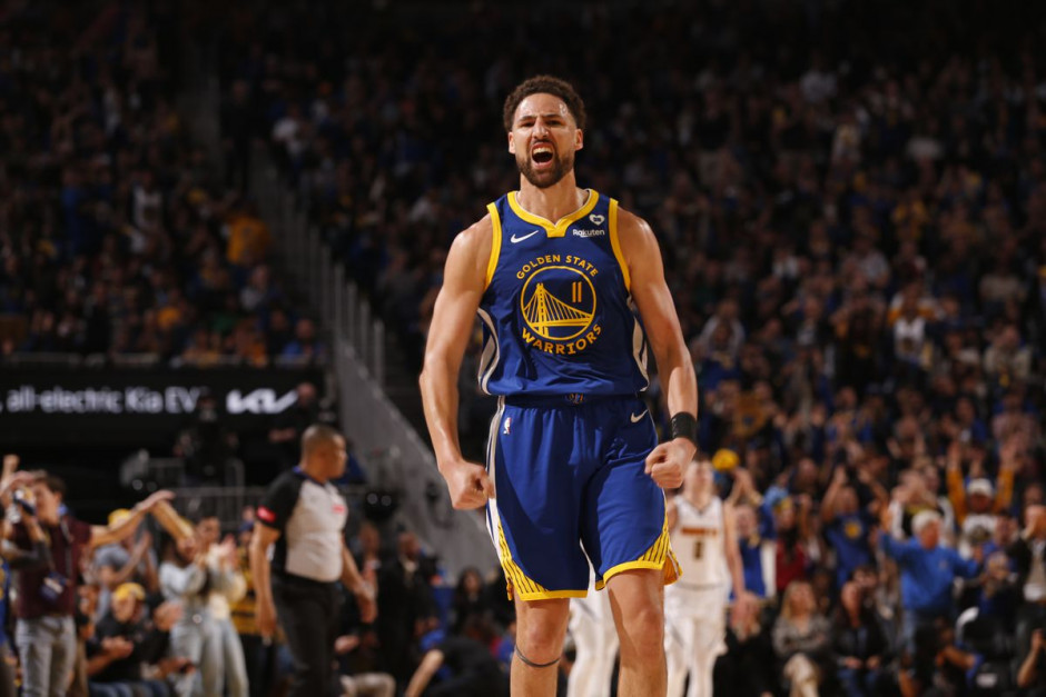 色的排球运 色的排球运